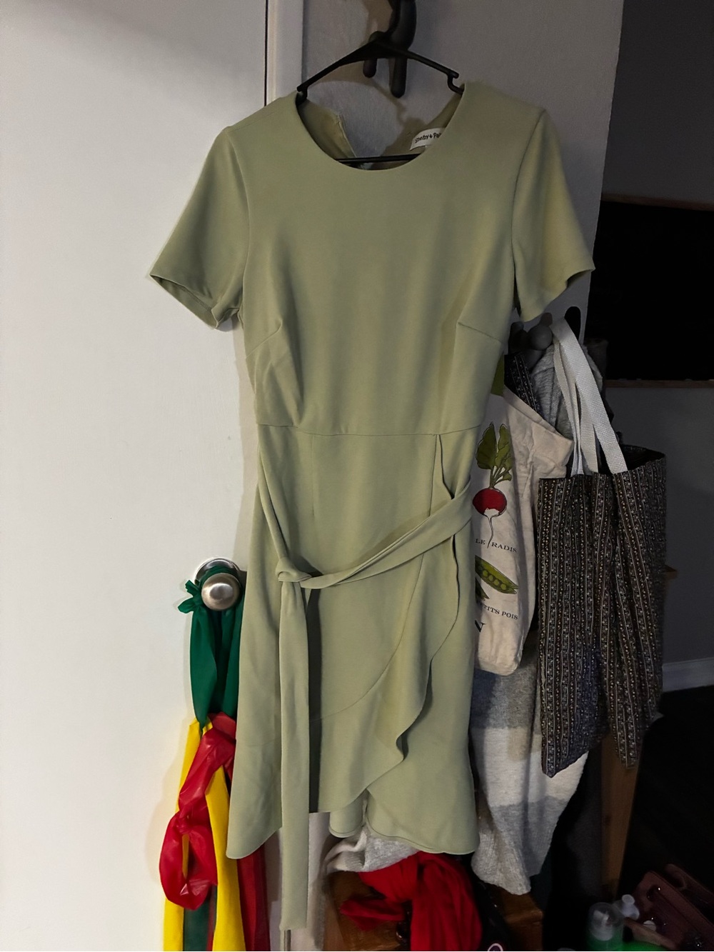 Shelby & Palmer Sage Green Short Sleeve Tie-Waist Dress Size 6